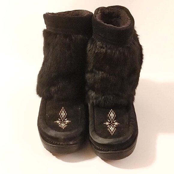 BEAUTIFUL MANITOBAH Muklucks  WTP HALF MUKLUK - BLACK Women's Size 10 - Picture 1 of 9